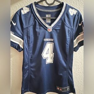 Authentic Dak Prescott women’s jersey. Size Small. Women’s fit.